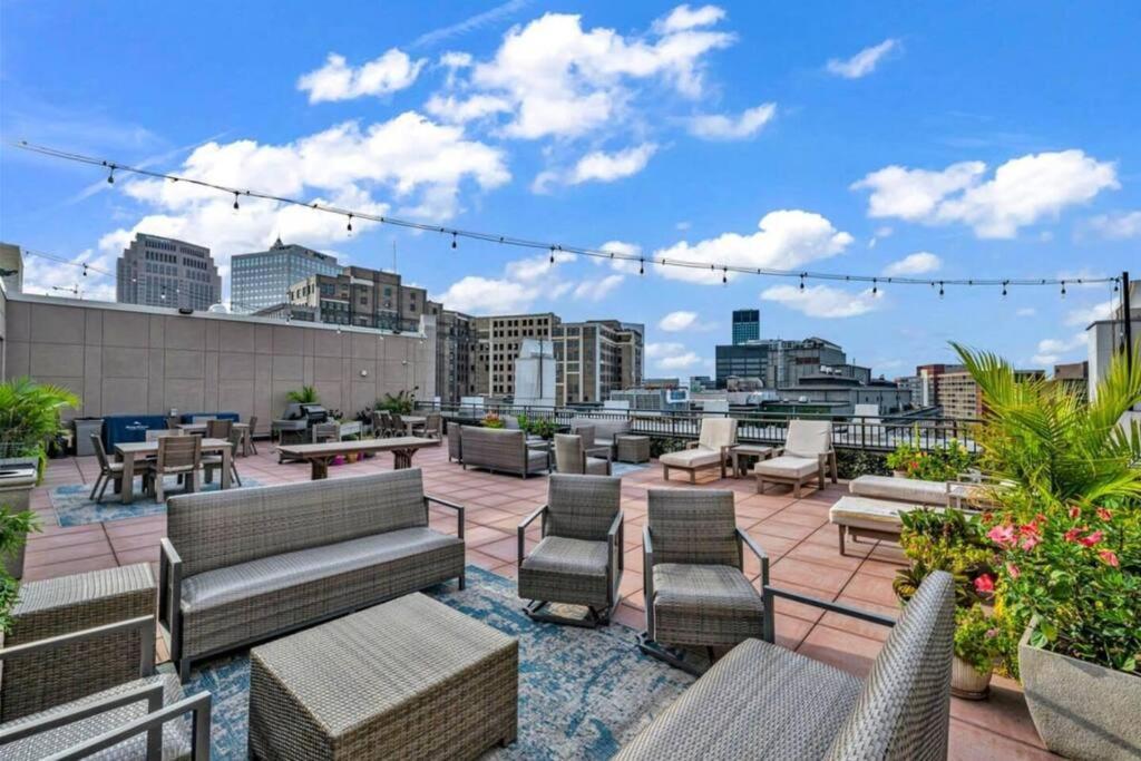 2Br Unit In The Heart Of Dt On Playhouse Square, With Pool And Gym Access-1106 Daire Cleveland Dış mekan fotoğraf